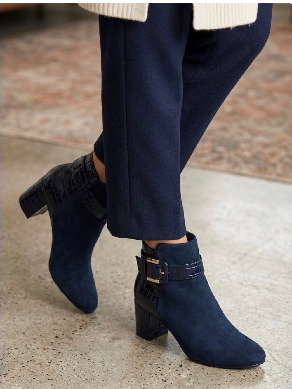 Jones New York Ivy ankle boots in rich navy blue 8M